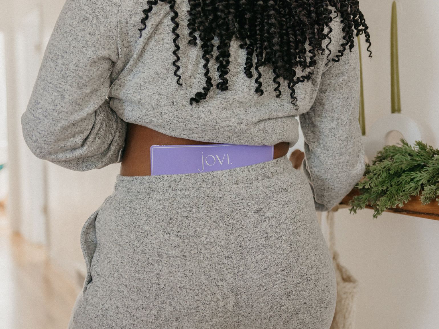 Hi babe, Meet Jovi. Your drugfree relief for menstrual cramps.