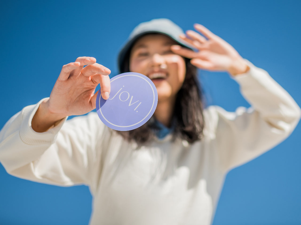 Hi babe, Meet Jovi. Your drugfree relief for menstrual cramps.